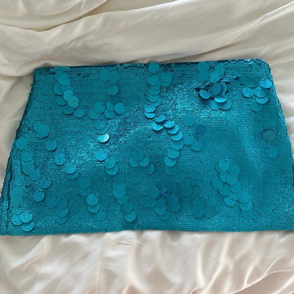 Low Rise Paillette Skirt by GUIZIO in Sea Blue - Picture 3 of 3